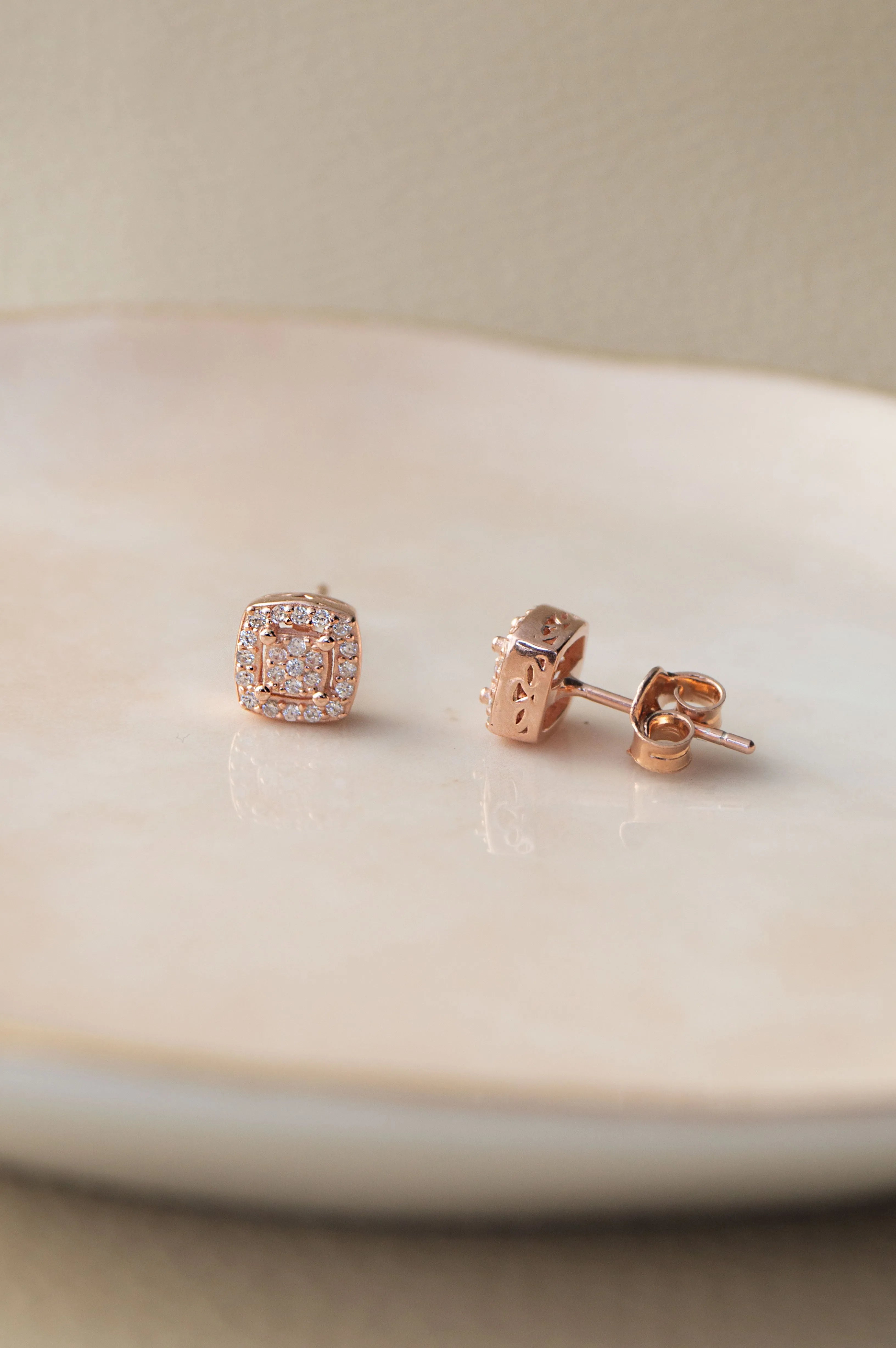 Ecentric Square Sterling Silver Pendant Set