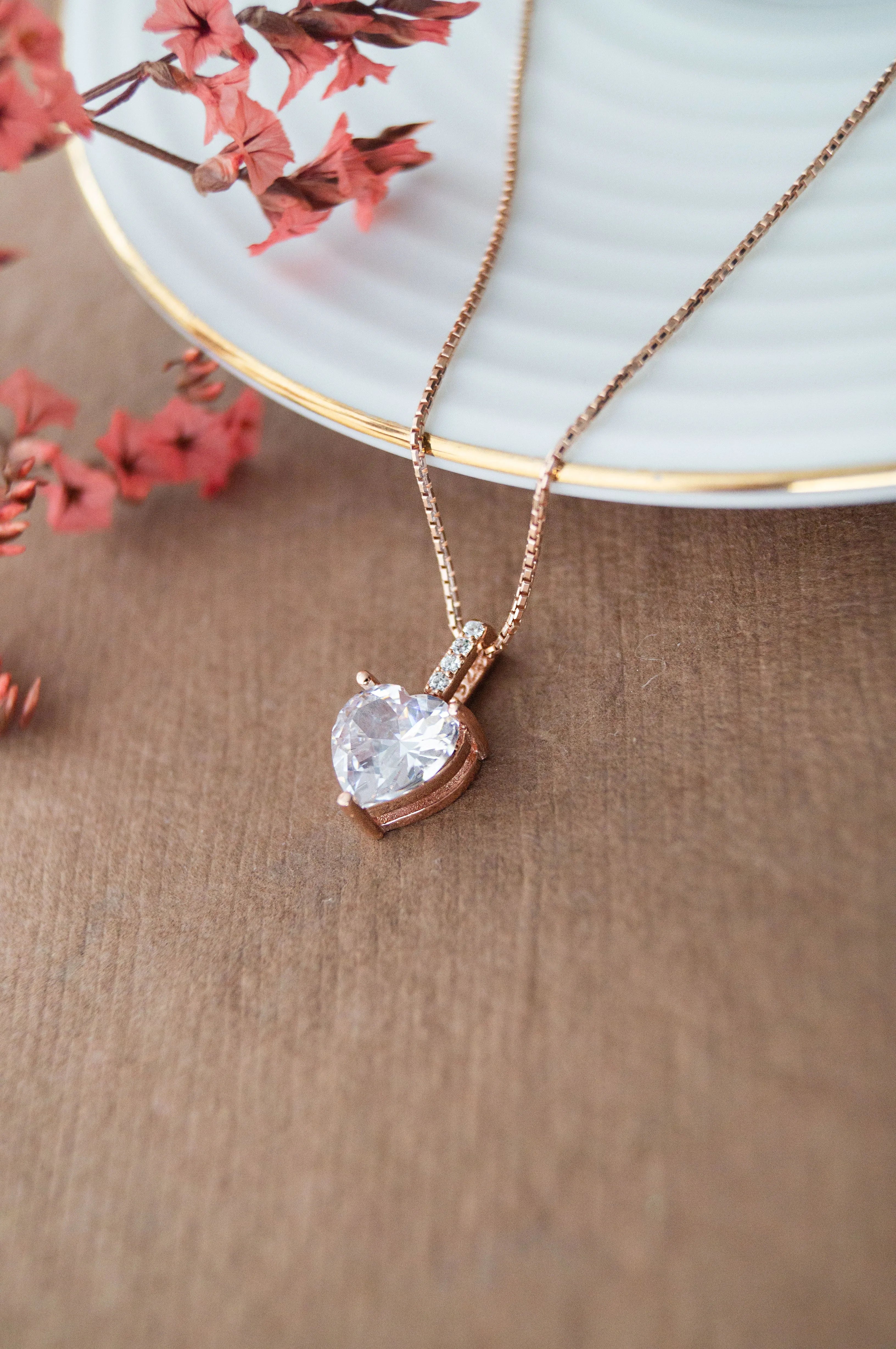 Lovable Heart Solitaire Rose Gold Plated Sterling Silver Pendant Set