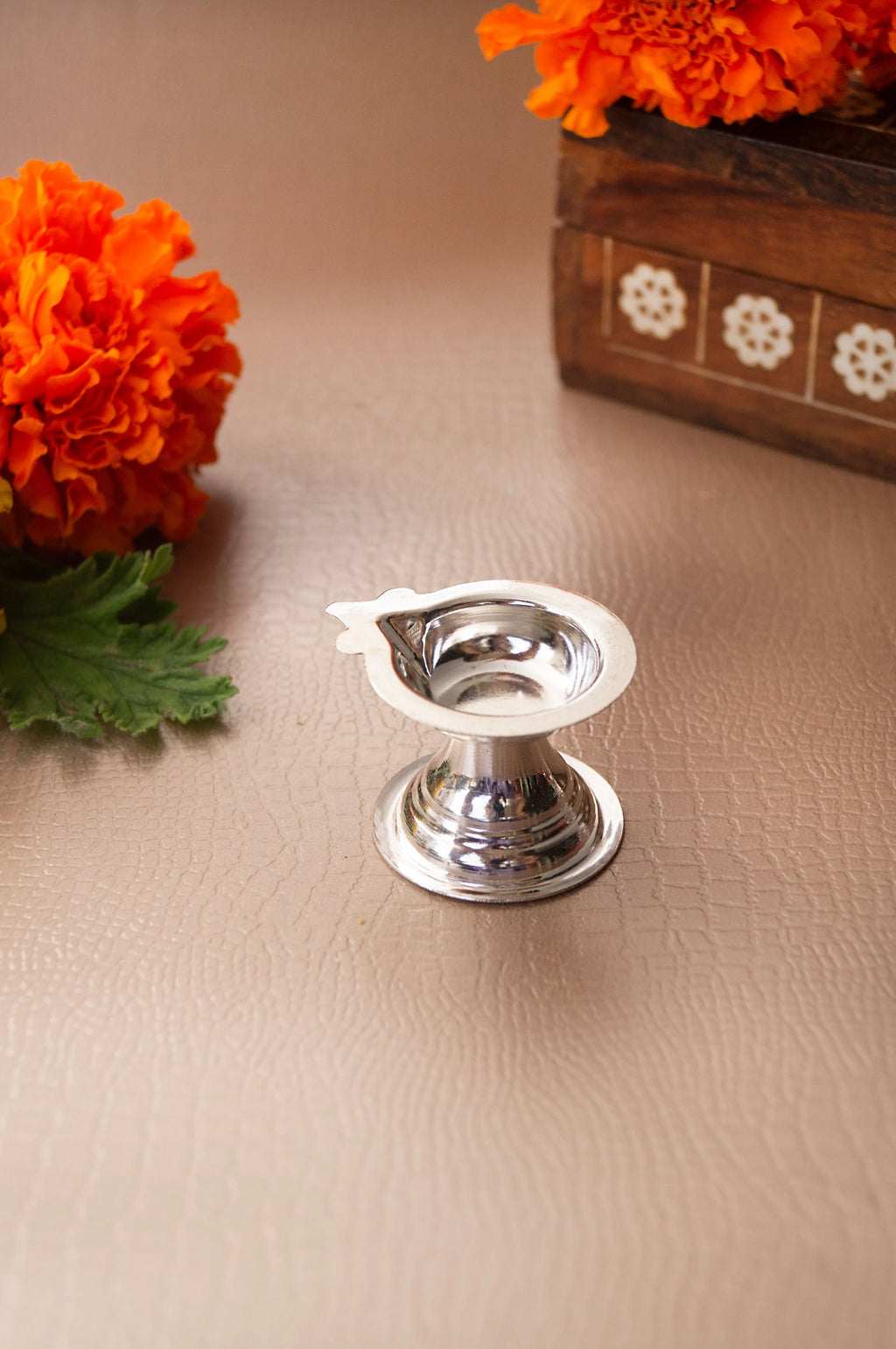 Auspicious Pooja 925 Sterling Silver Diya Stand