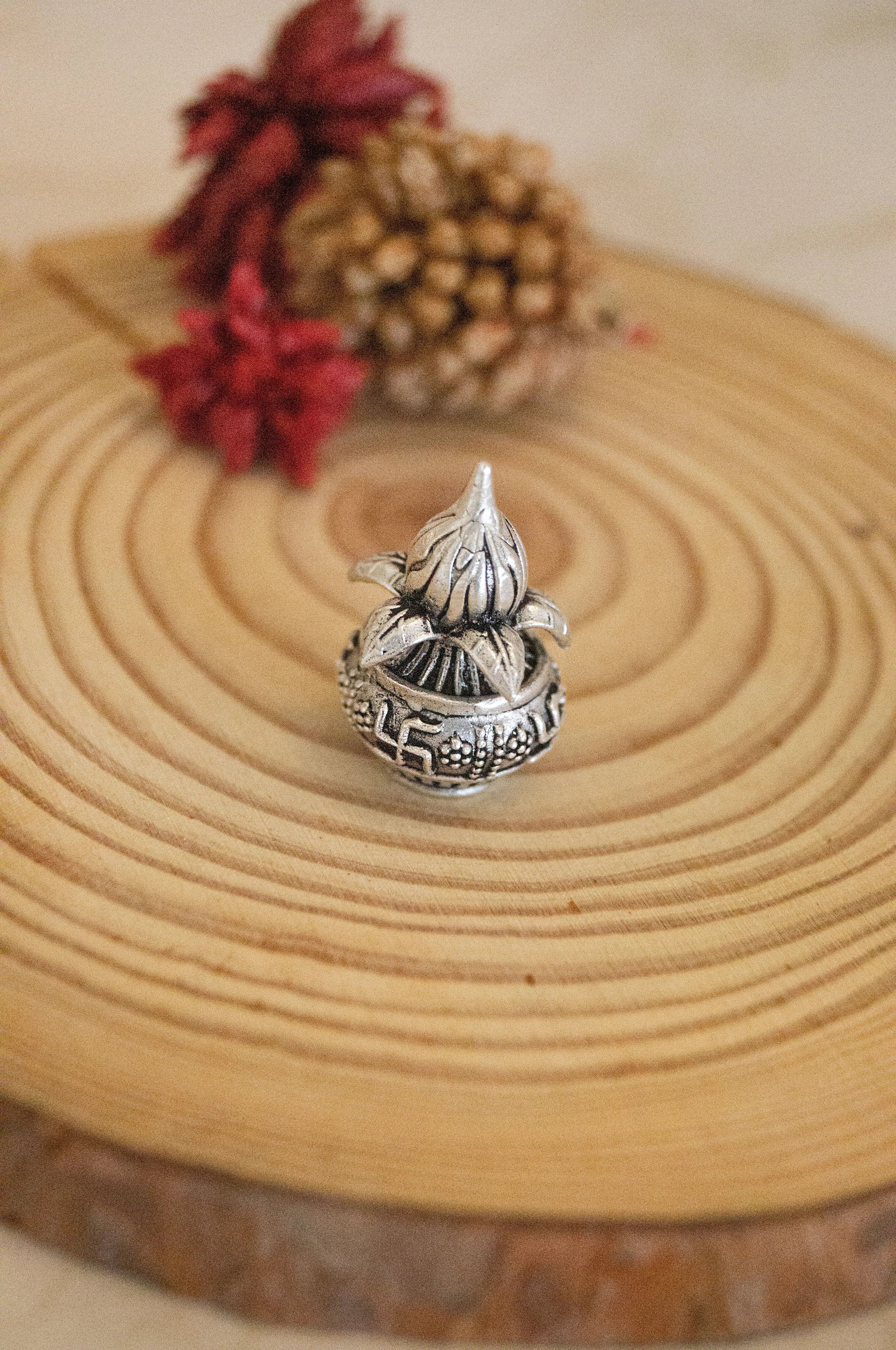 Antique 925 Sterling Silver Kalash With Nariyal