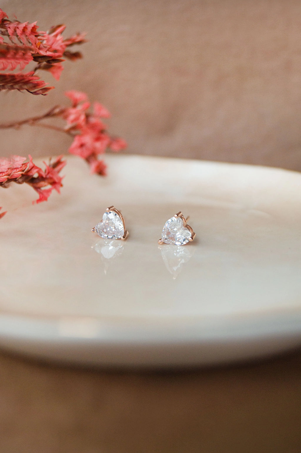 Lovable Heart Solitaire Rose Gold Plated Sterling Silver Pendant Set