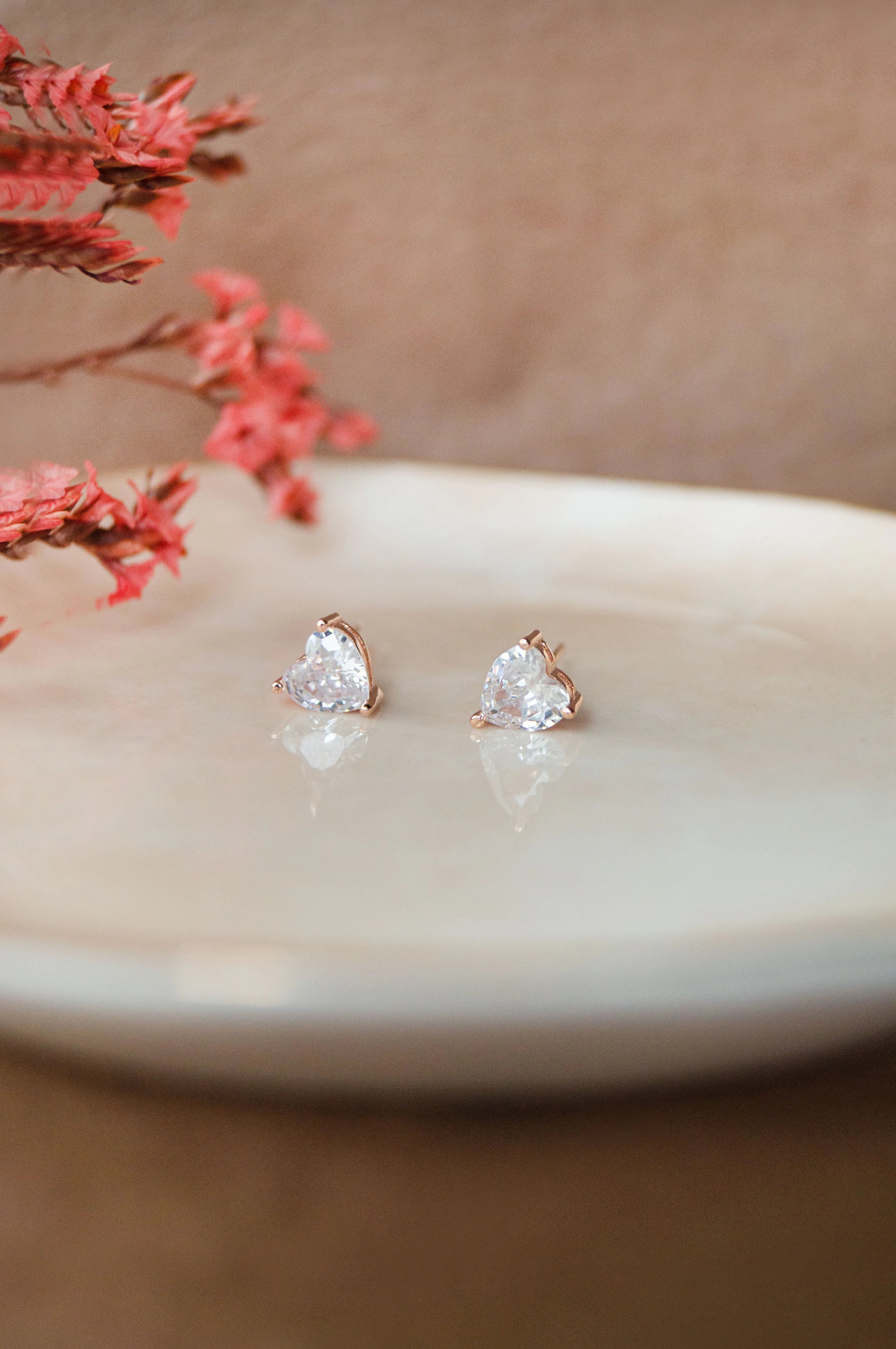 Lovable Heart Solitaire Rose Gold Plated Sterling Silver Pendant Set