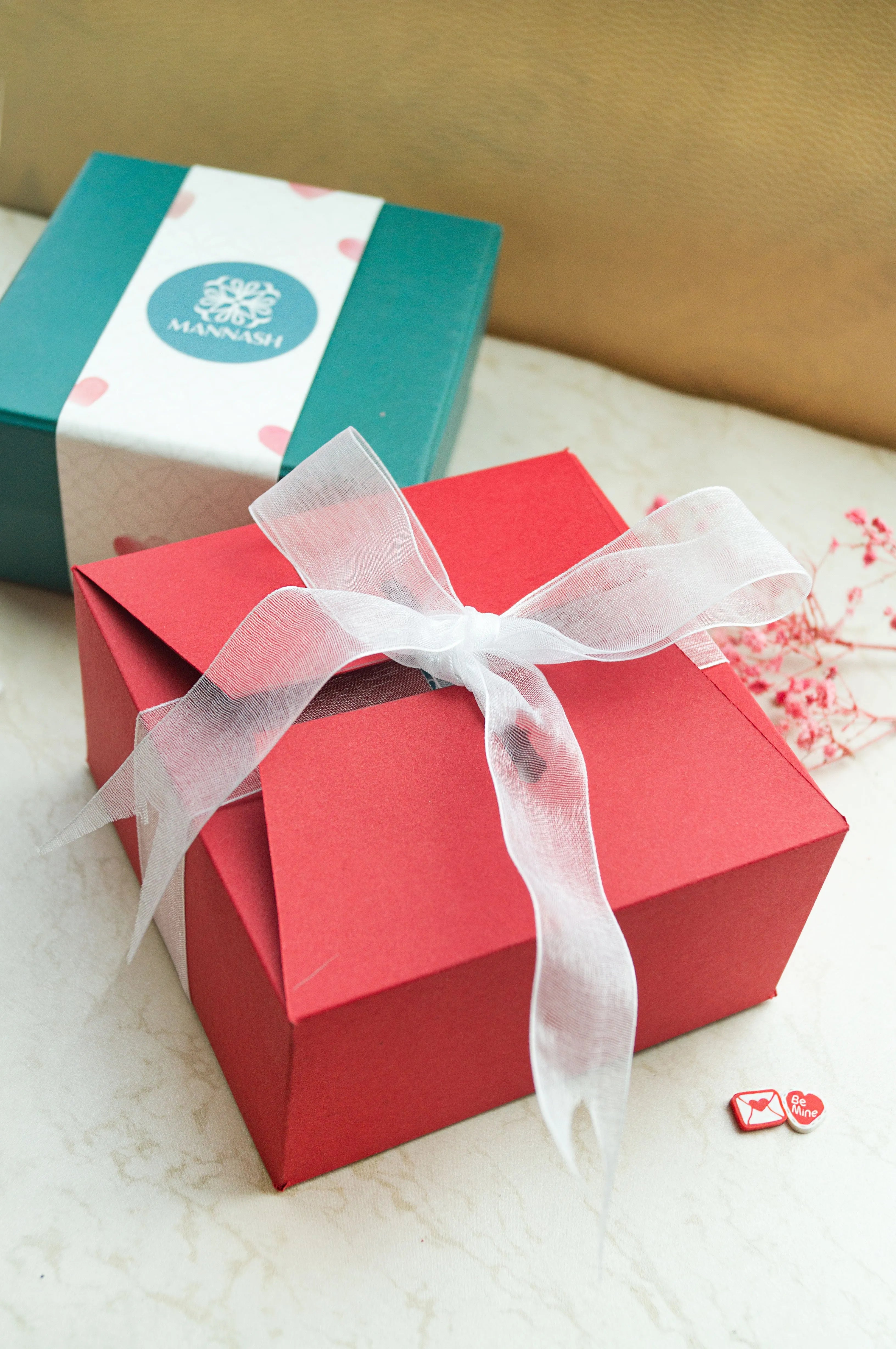 Ornate Solitaire Gold Plated Sterling Silver Adjustable Ring Love Hamper ??