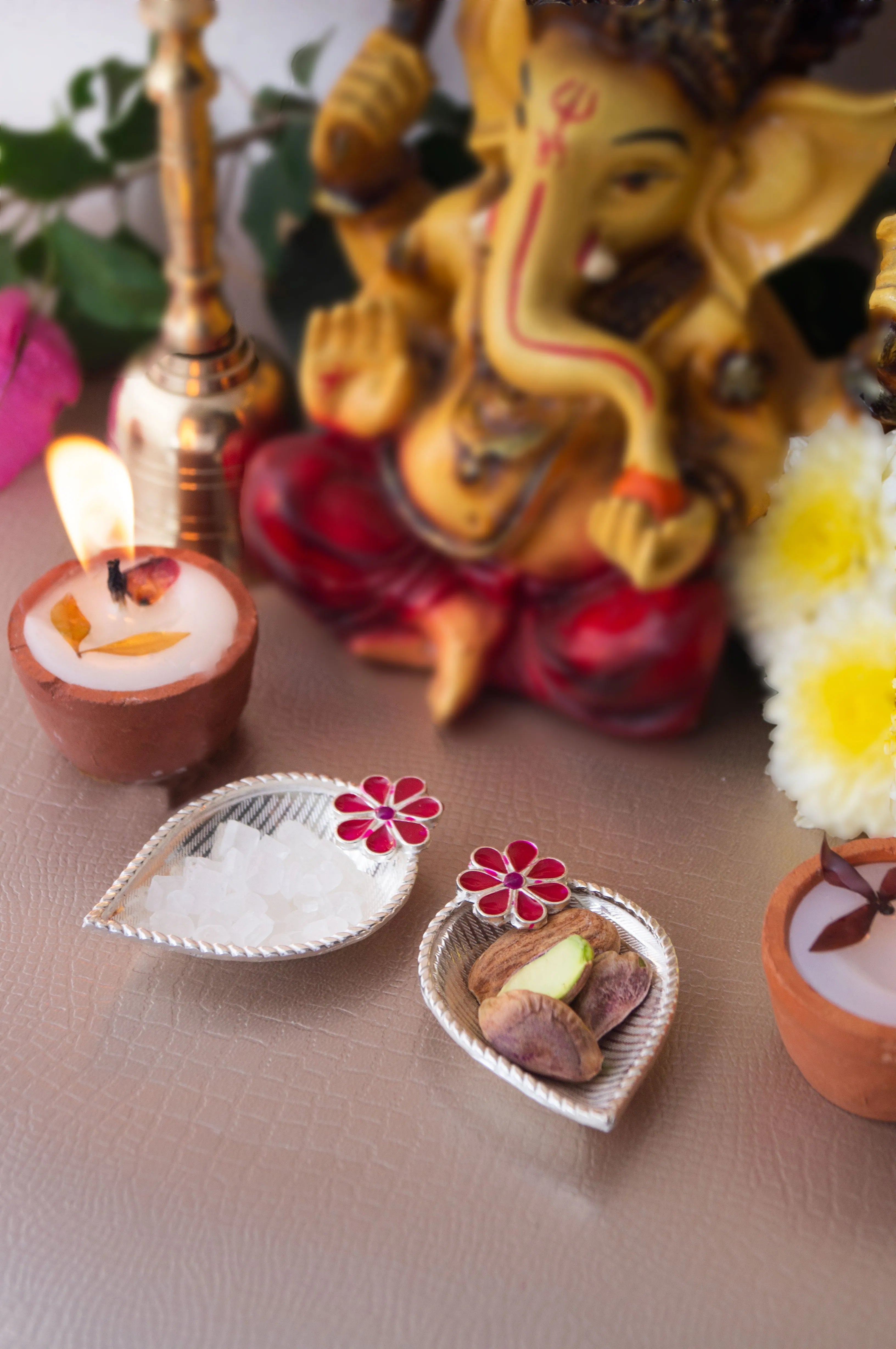Mini Meena Prasad Plate - Family Wali Diwali Gift Hamper
