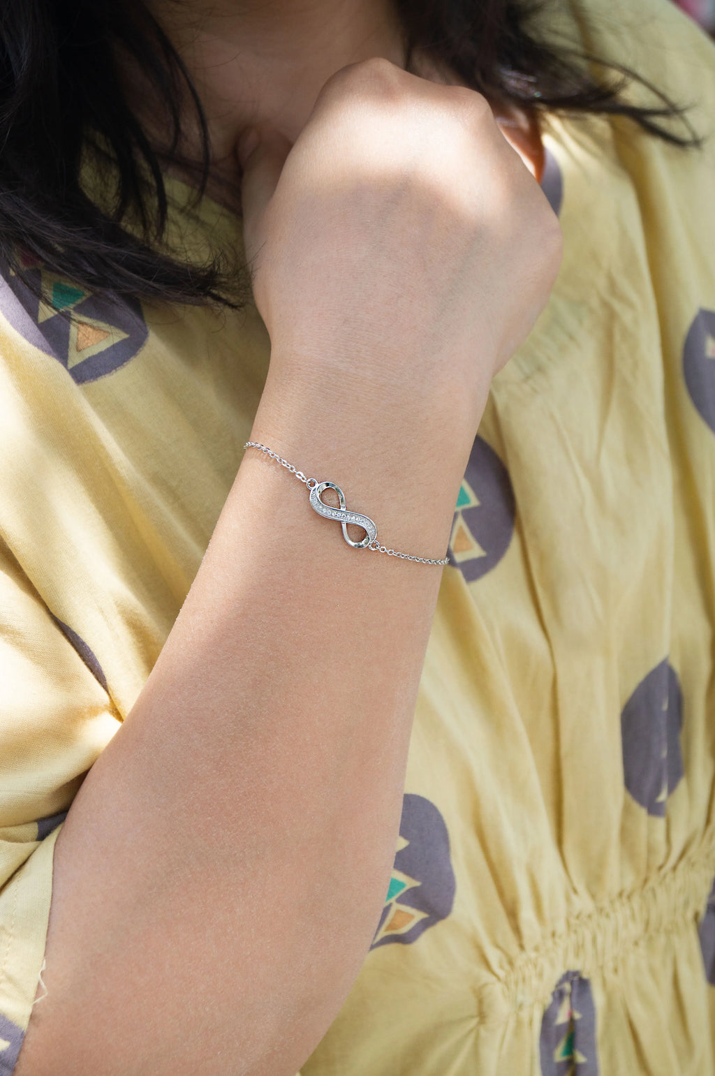 Pretty Infinity Sterling Silver Chain Bracelet