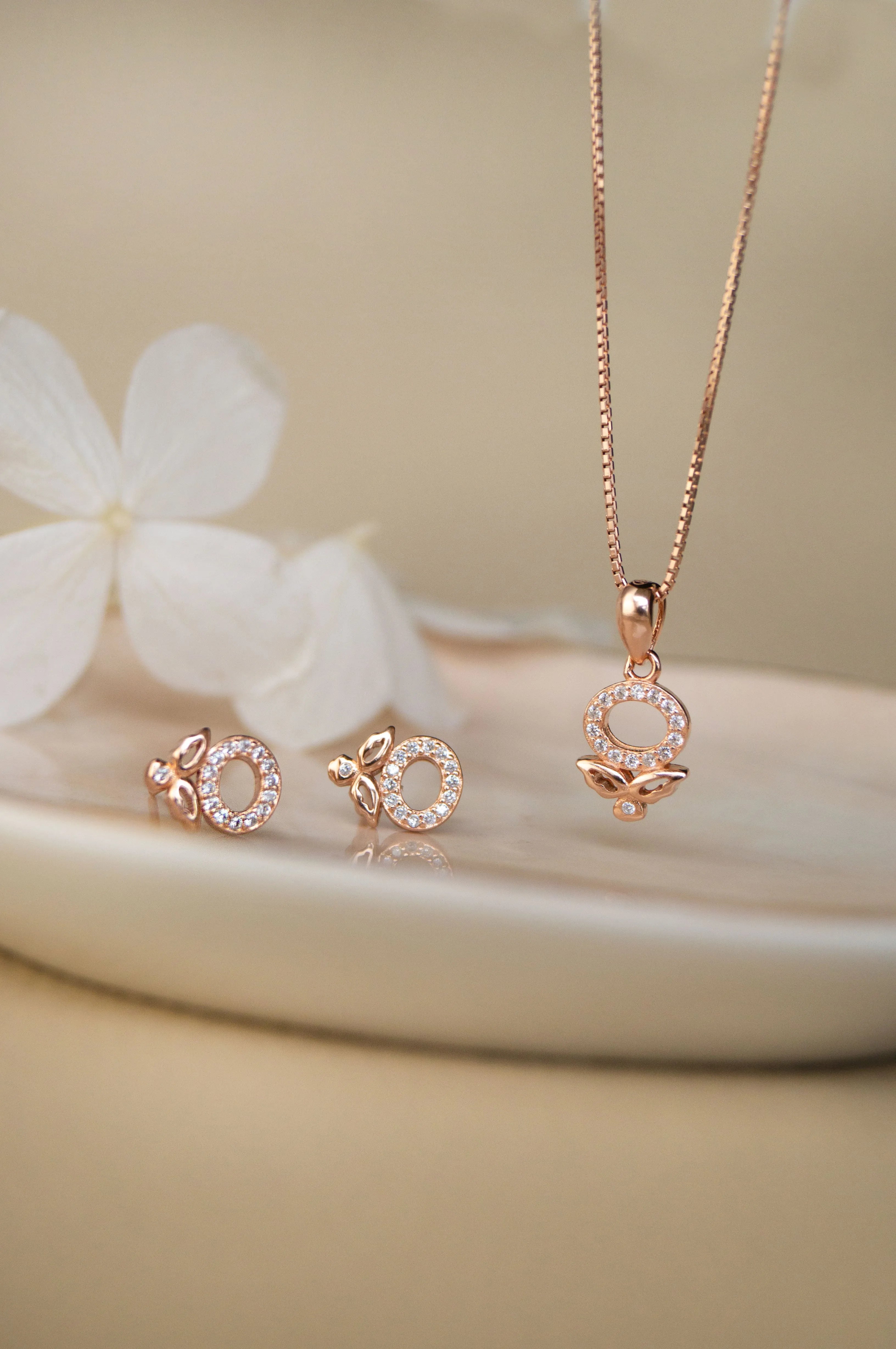 Halo Flower Sterling Silver Pendant Set