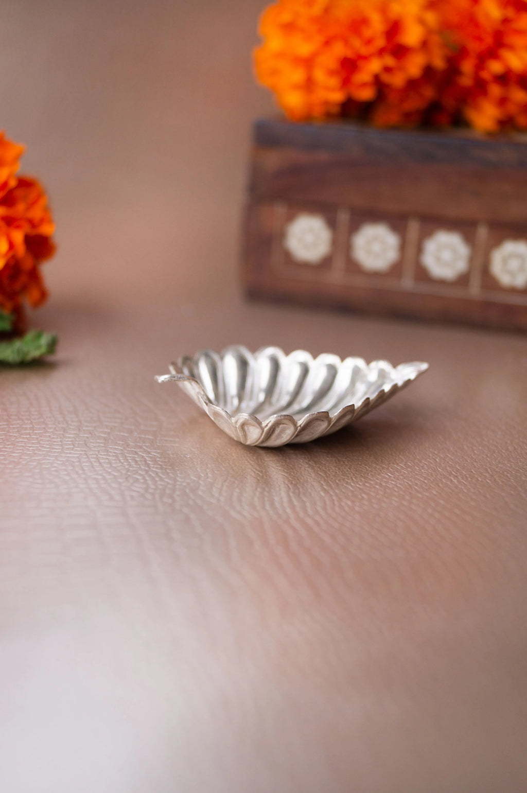 Mini Leaf Prasad Plate - Family Wali Diwali Gift Hamper