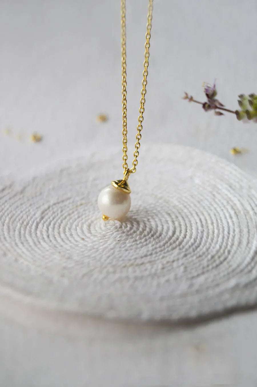 Pearl Blush Classic Gold Sterling Silver Pendant Necklace